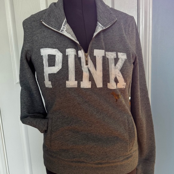 PINK Victoria's Secret Sweaters - 💜 PINK Victoria's Secret Gray Sweater